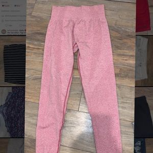 These are butt leggings!